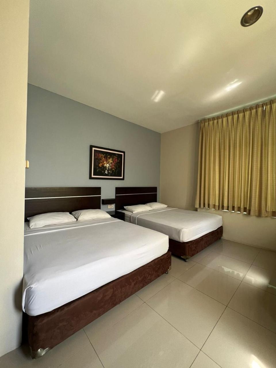 Hotel Century Pangandaran Esterno foto